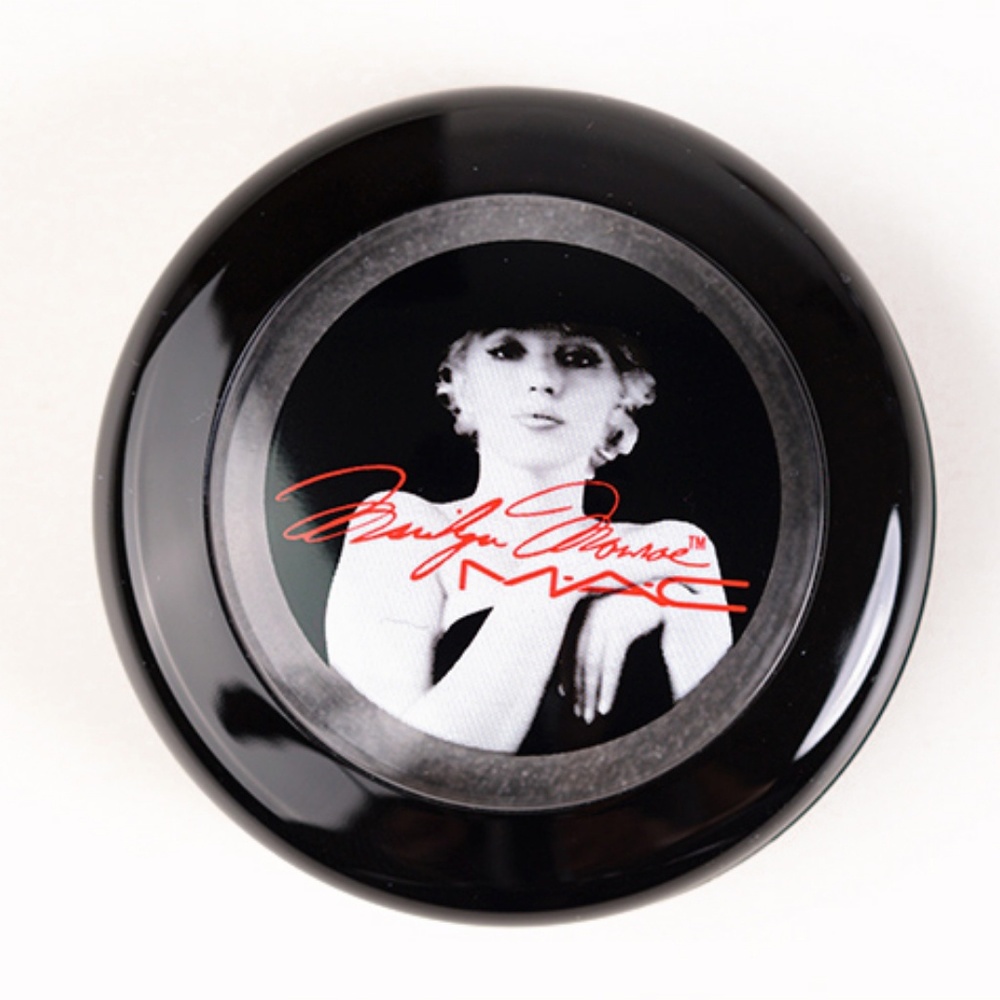 Mac Cosmetics Limited Edition Marilyn Monro shadow